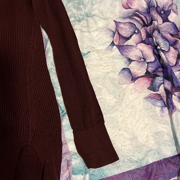 Time and Tru Waffle sweater top - Picture 4 of 6